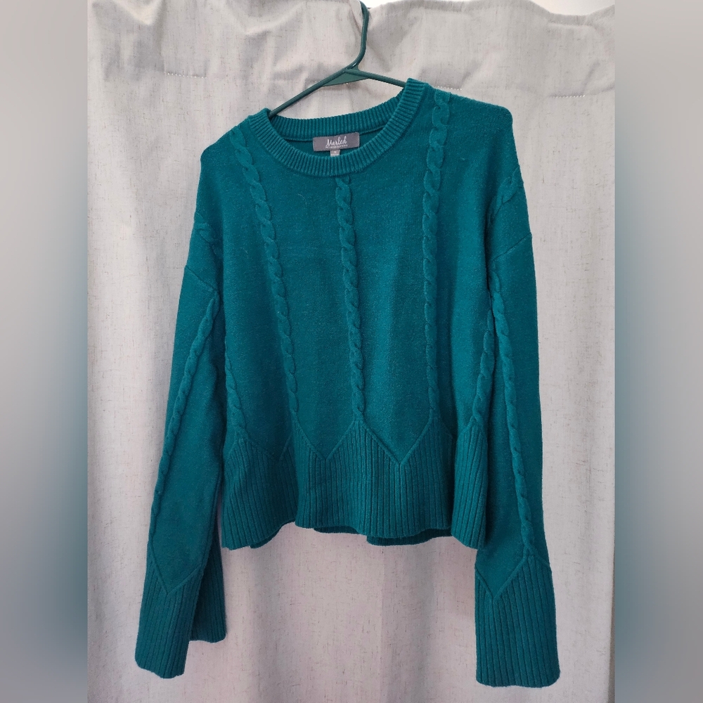 Marled Blue Crew Neck Sweater with Ribbed Texture
